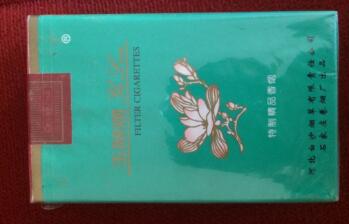 天津国际商场进口香烟店